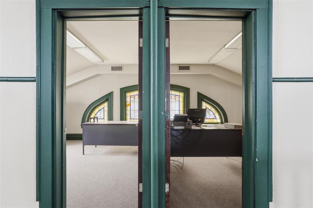 (GC) GRAHAM - COMMERCIAL - Commercial Sale