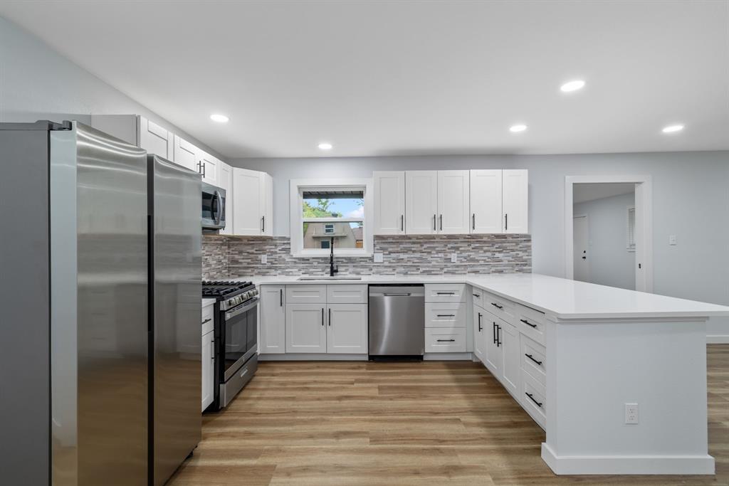 International Estates - Residential Lease