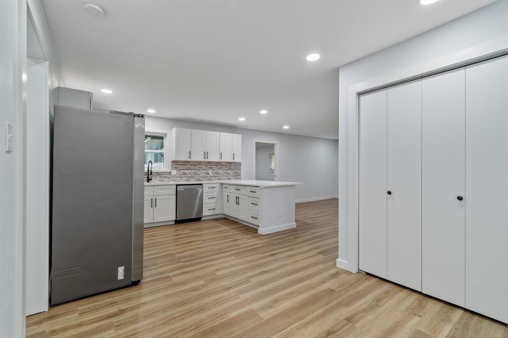 International Estates - Residential Lease