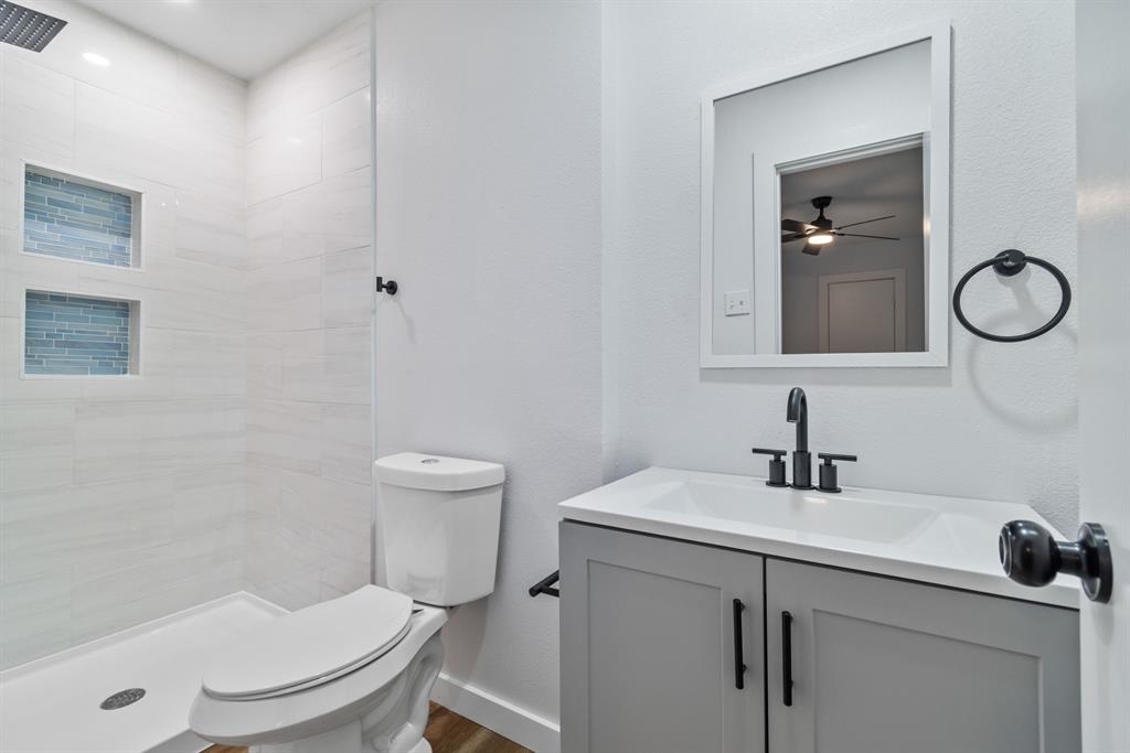 International Estates - Residential Lease