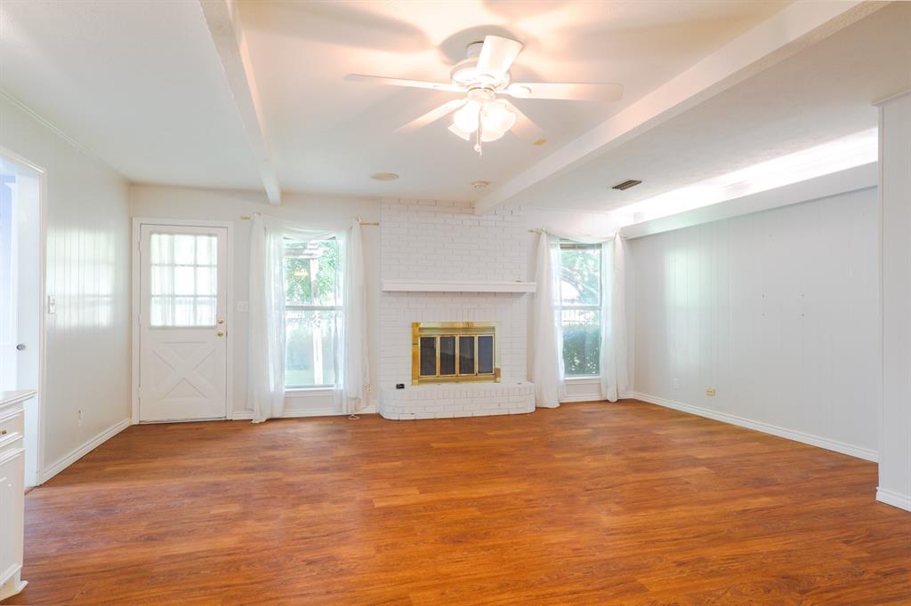 2110 Brentwood Lane
