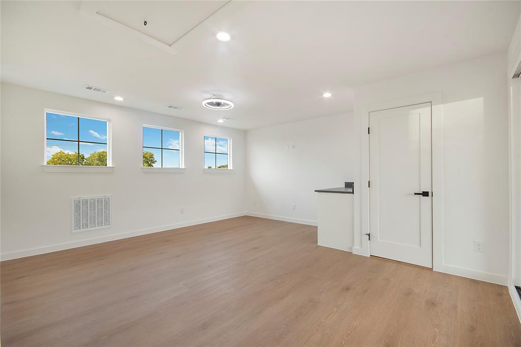 CLIFTON PLACE NO 2 - Residential