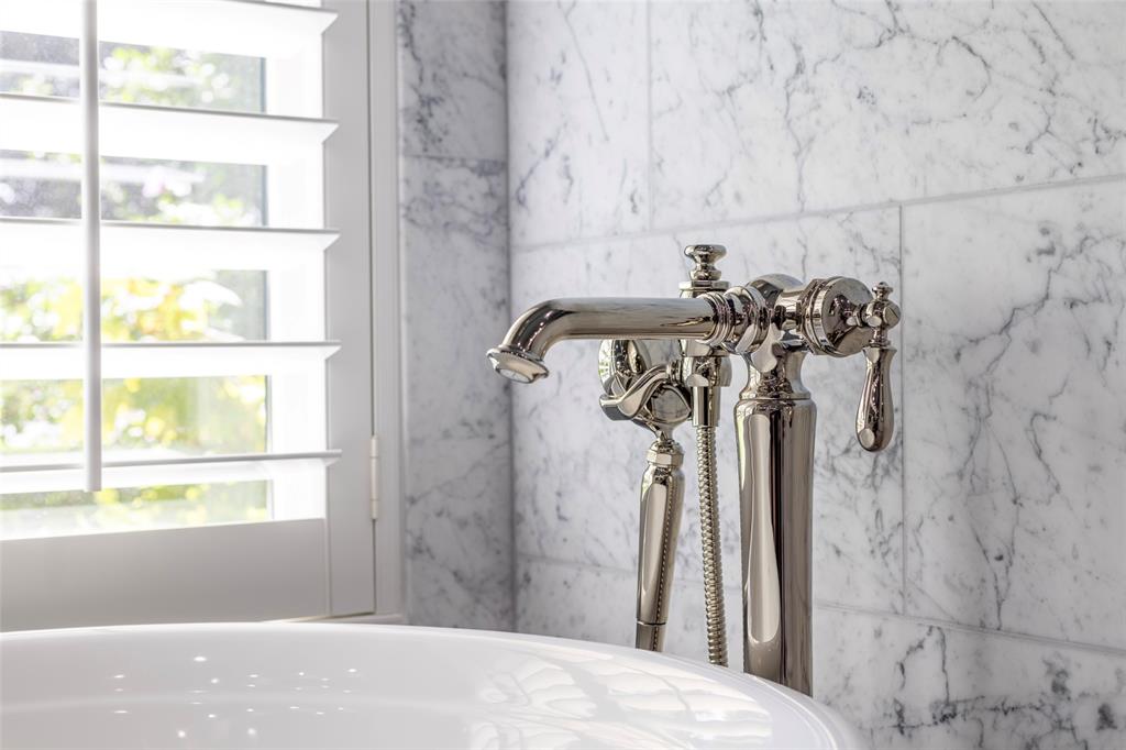 Casa Linda Estates - Residential