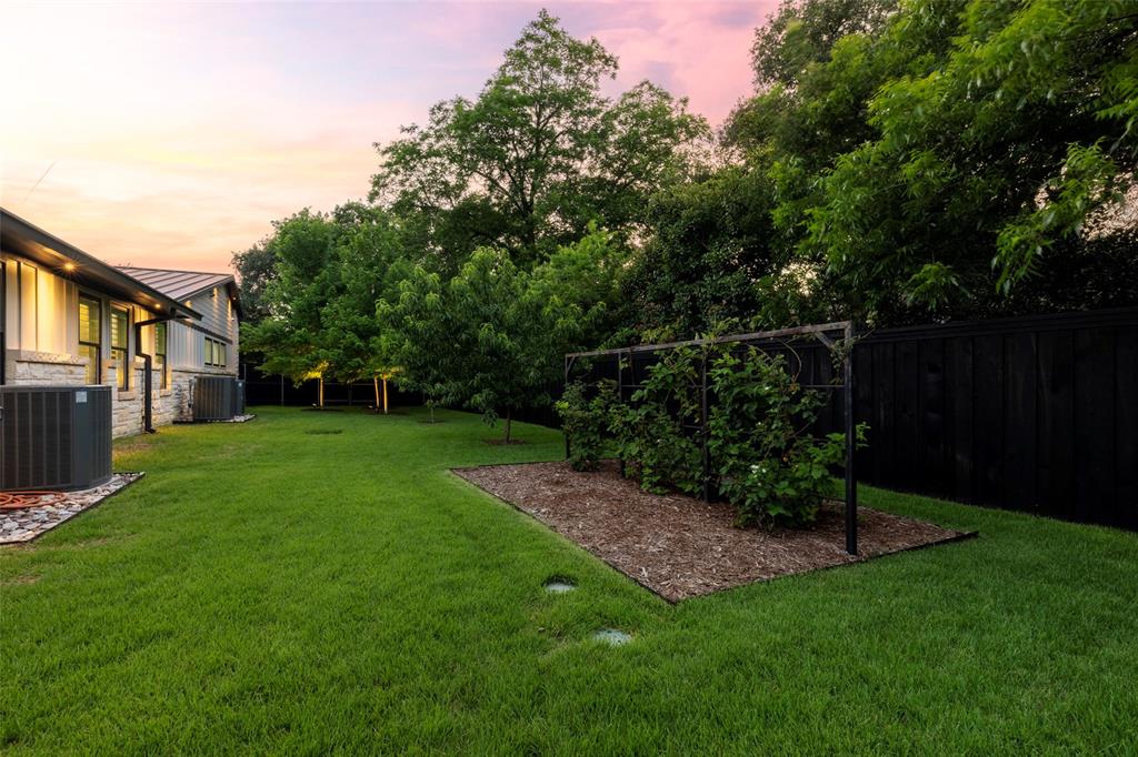 Casa Linda Estates - Residential