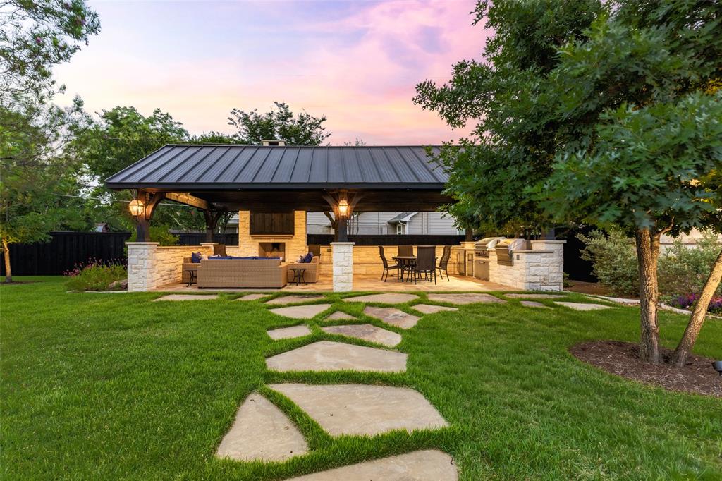 Casa Linda Estates - Residential