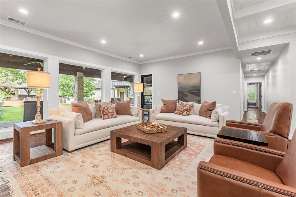 Casa Linda Estates - Residential