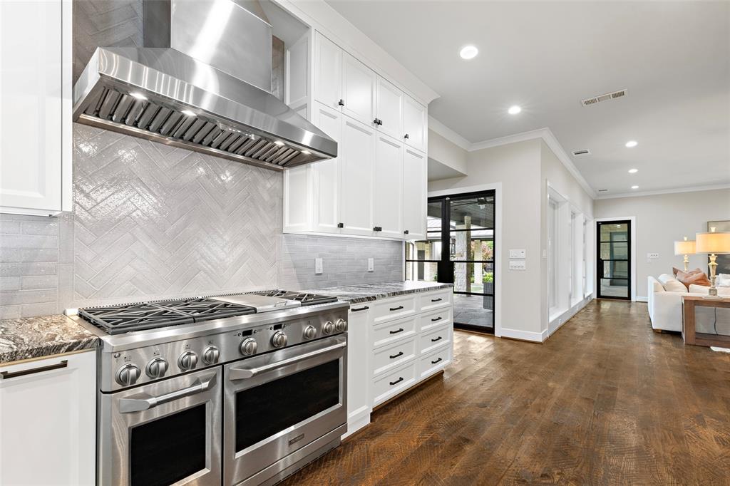 Casa Linda Estates - Residential