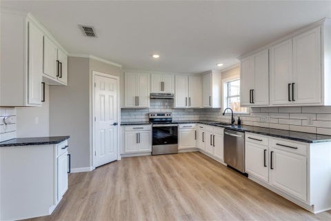 Tiny photo for 8220 Three Bars Drive, Fort Worth, TX 76179 (MLS # 21396730)