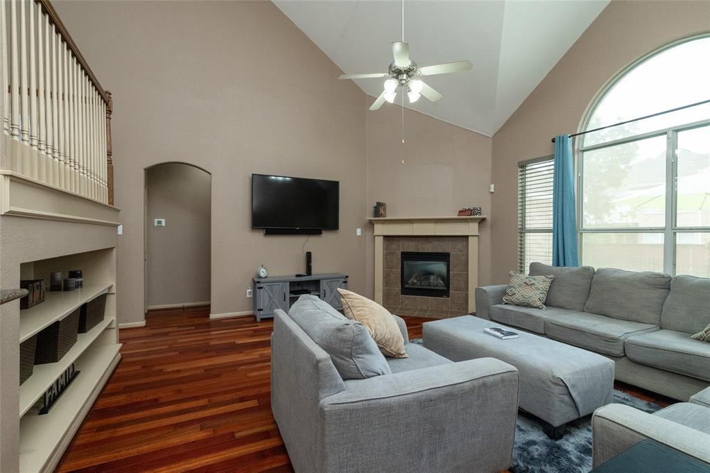 9605 Lacey Lane