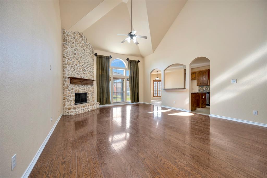 2727 Gillespie Court