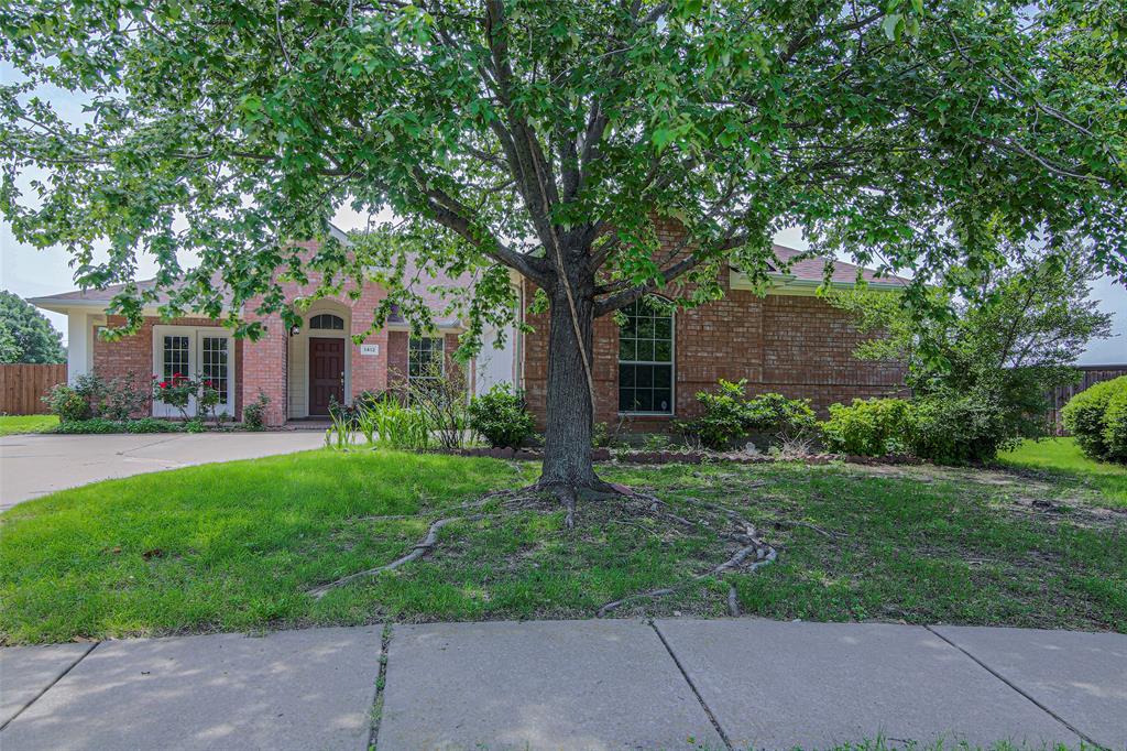 1412 Sleepy Hollow Drive