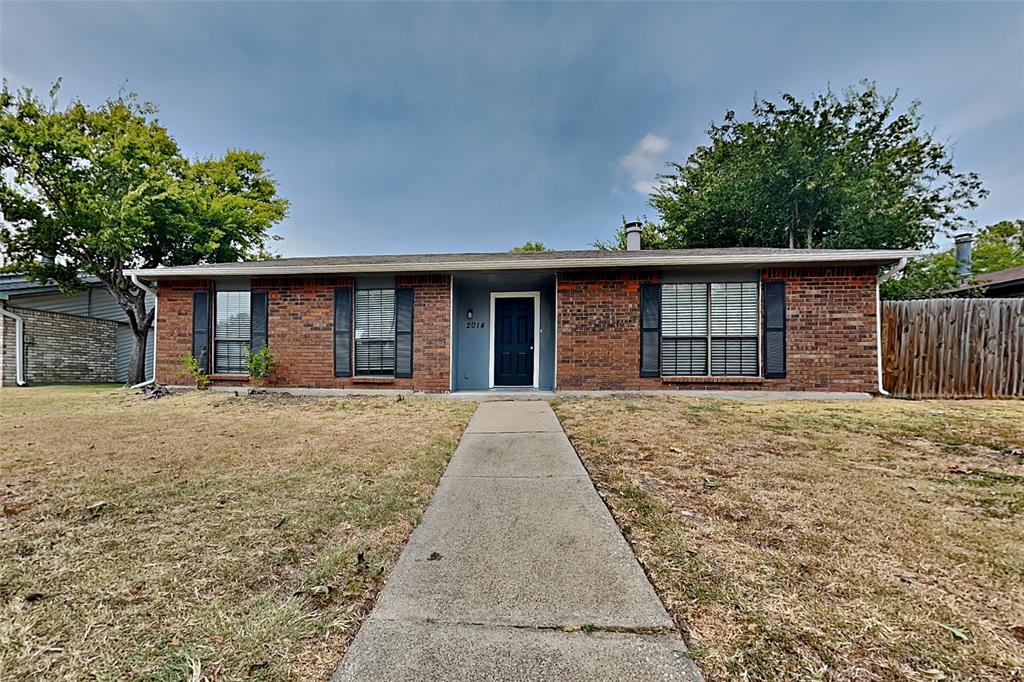 Photo of 2014 Montana Trail, Grand Prairie, TX 75052 (MLS # 21375275)
