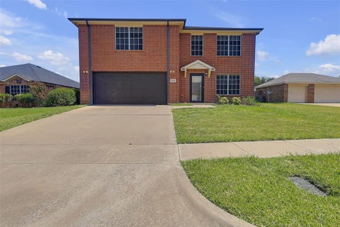 Photo of 8109 Zephyr Court, Arlington, TX 76002 (MLS # 21372932)