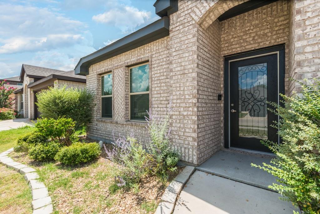 1157 Country Glen Drive