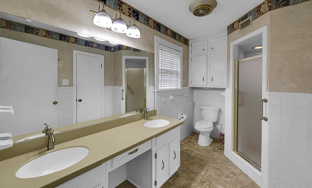 Hering Heights - Residential