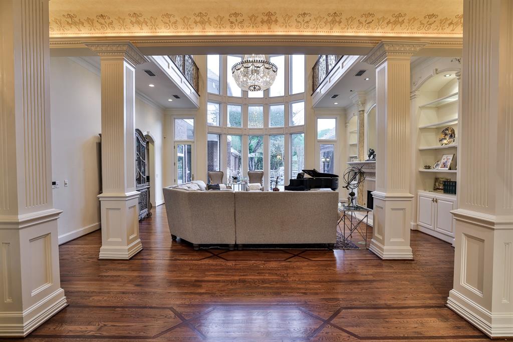 6805 Laurel Valley Drive