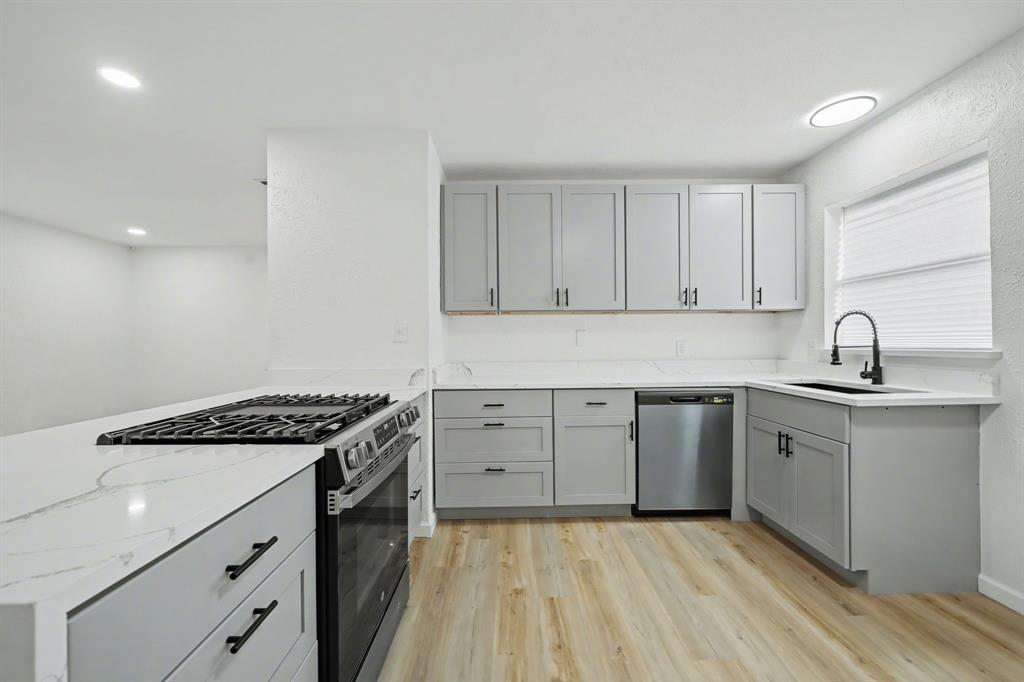 GASTON PARK - Residential