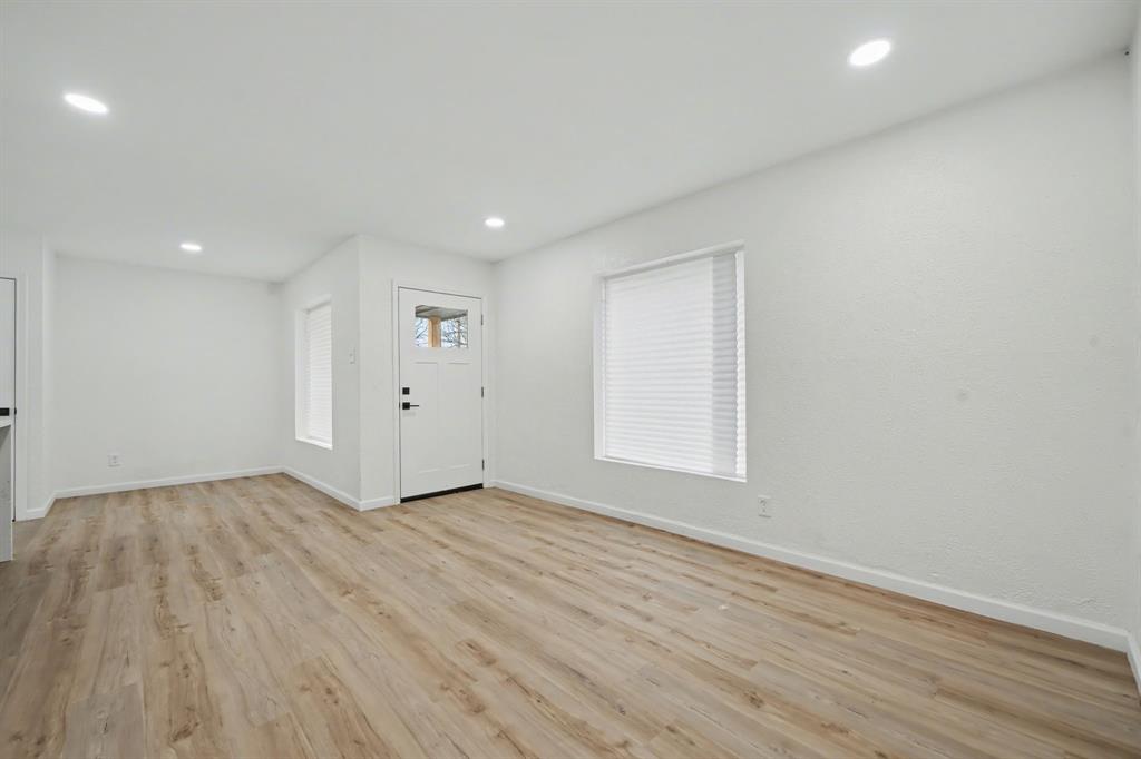 GASTON PARK - Residential