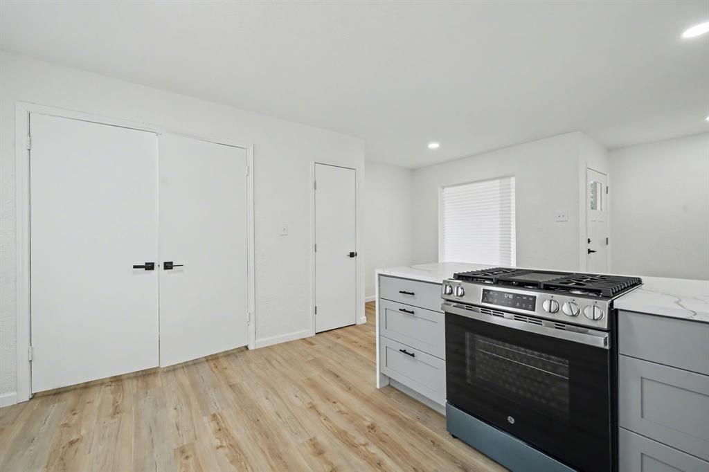 GASTON PARK - Residential