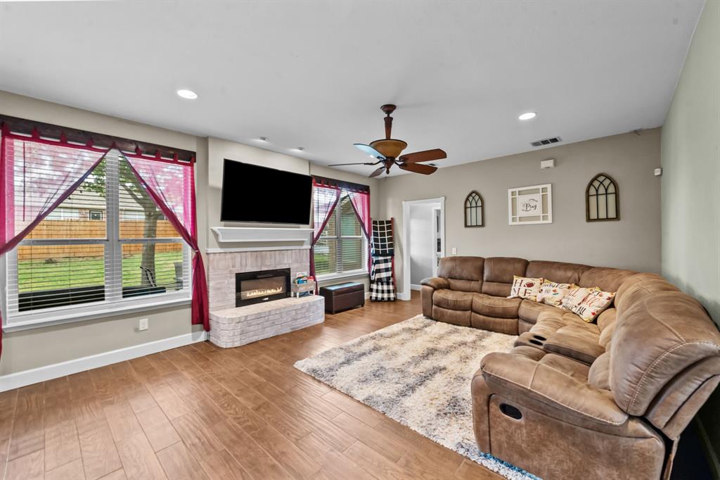 Oak Meadow - Residential