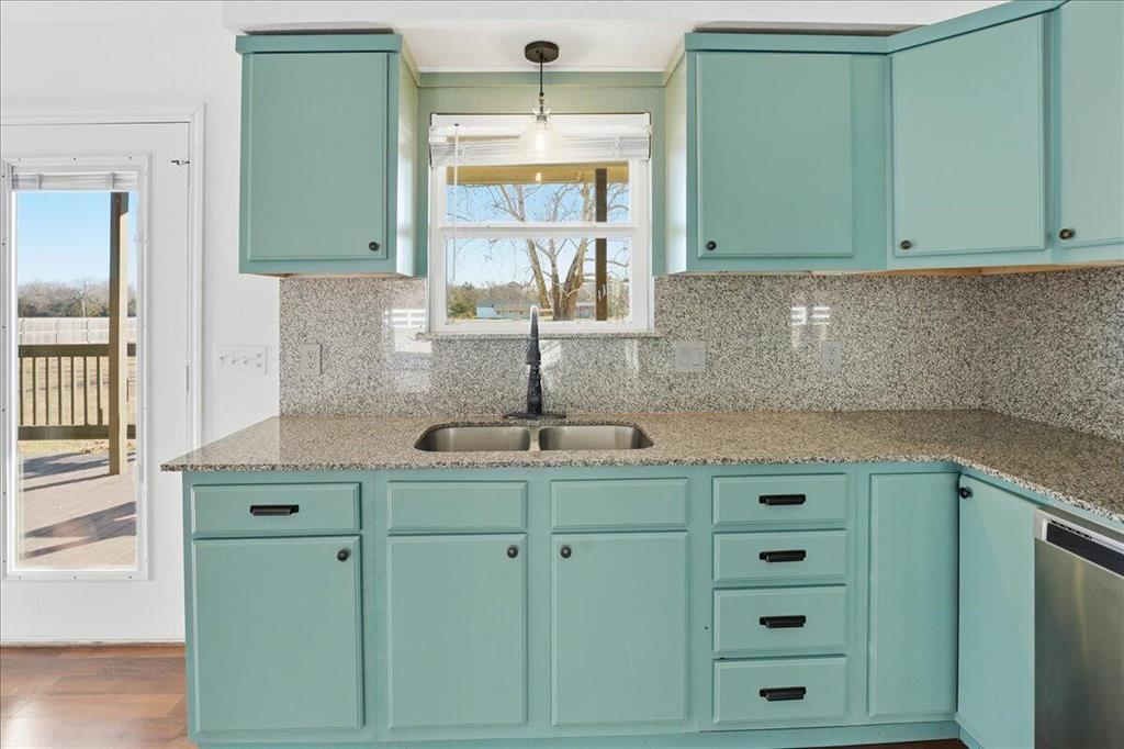 Nelson H - Residential