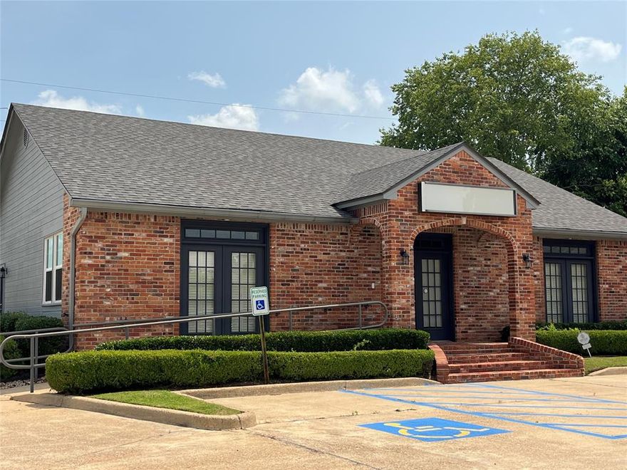 Secluded off the beaten path yet nestled among two other highly attractive complexes, amid a vibrant commercial area, this attractive, well-maintained building complete with newly painted interior, new windows and HVAC is the perfect location for your business or general office space.  Ideal for growth, this building includes 2 large office spaces with a 3rd office to be used either as an additional office or conference room. This office space presents a kitchen, lobby waiting area, central break room plus two restrooms all make this the ideal features for your employees and clients. In addition, this office space has plenty of newly striped parking spaces.