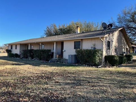 A home in Comanche