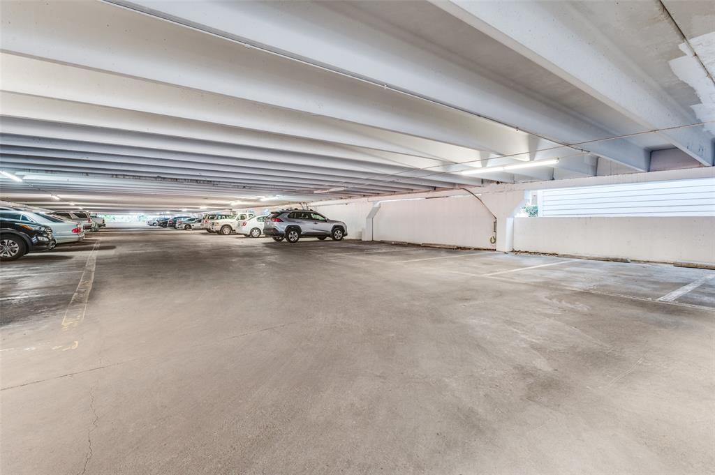 River Oaks Condos - Residential