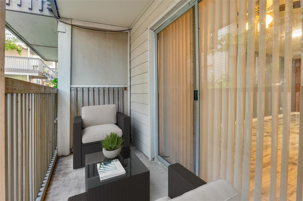 River Oaks Condos - Residential