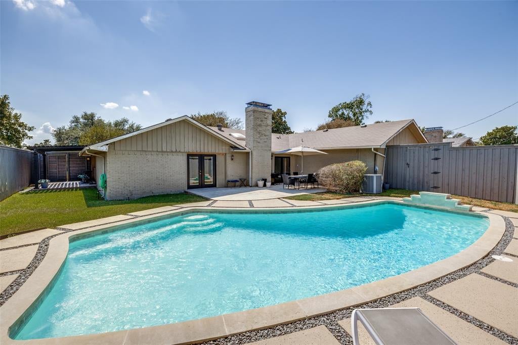 6755 Hillwood Lane