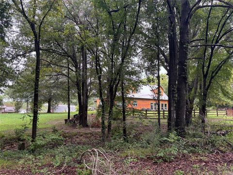 A home in Eustace