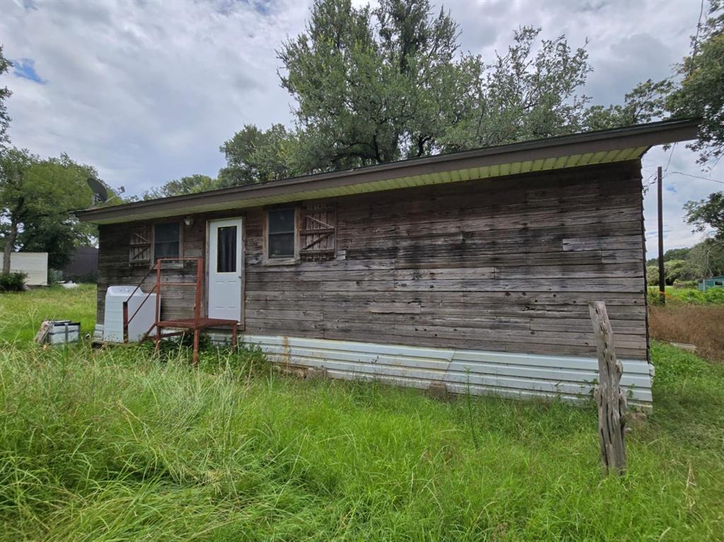 1064 Hess Road