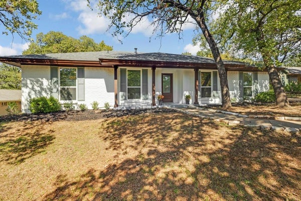 1137 MELISSA DR, KELLER, TX 76262 - Image 1cf79e17b07f5f1d0155f2a584aa9f52/3343708064
