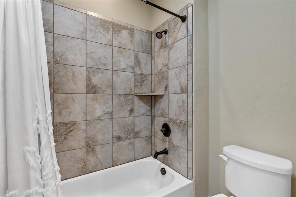 Lawson Farms Ph 1 - Residential Lease