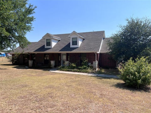 Photo of 337 County Road 1591, Alvord, TX 76225 (MLS # 21348061)