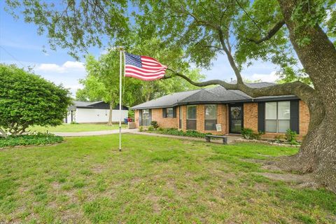 427 N Hamilton Street Farmersville TX 75442