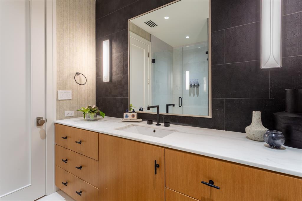 Stoneleigh Residences - Residential