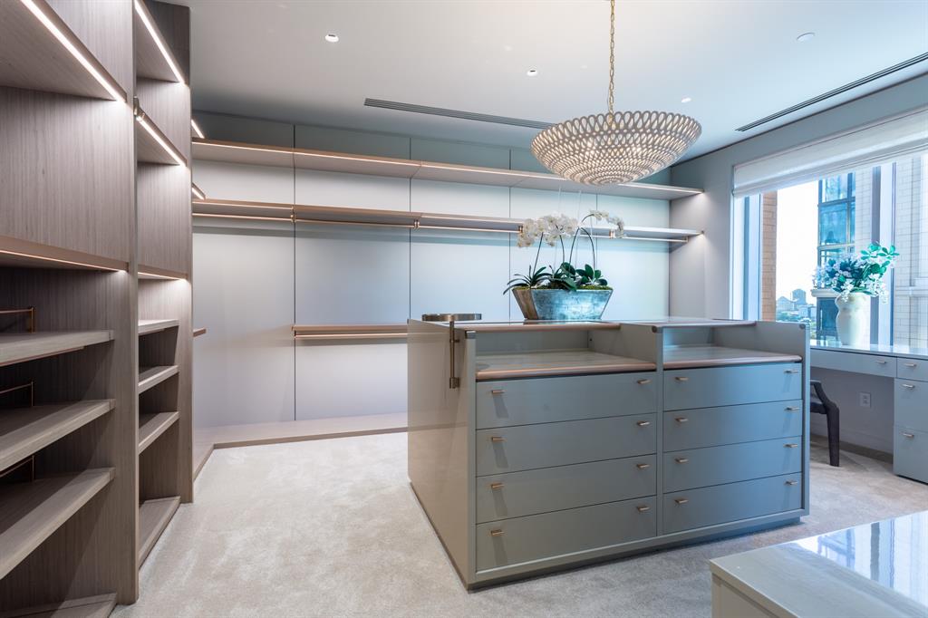 Stoneleigh Residences - Residential