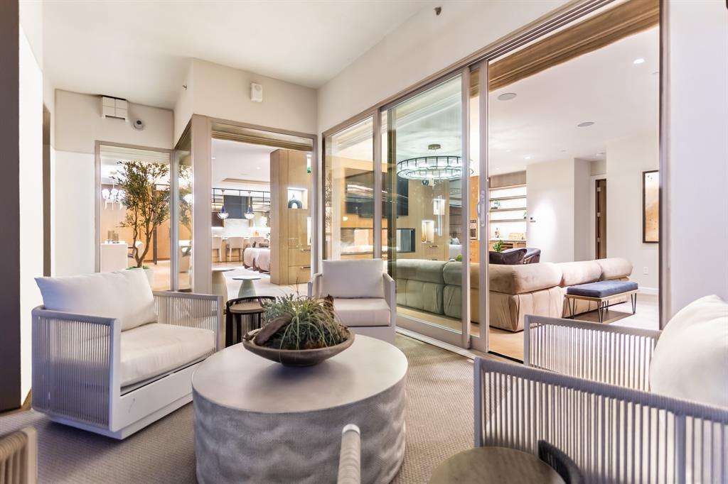 Stoneleigh Residences - Residential