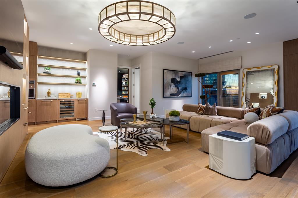 Stoneleigh Residences - Residential