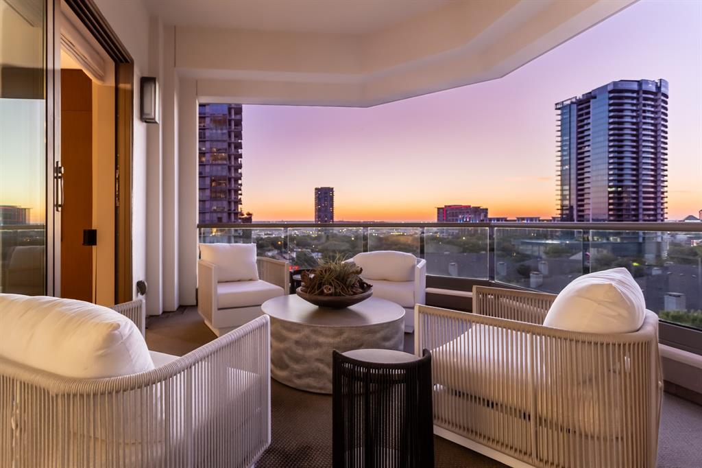 Stoneleigh Residences - Residential