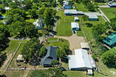 Photo of 101 Friendship Circle, West Tawakoni, TX 75474 (MLS # 21268882)