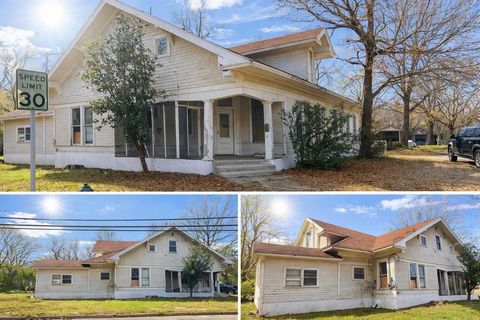 706 8th Street SE Paris TX 75460