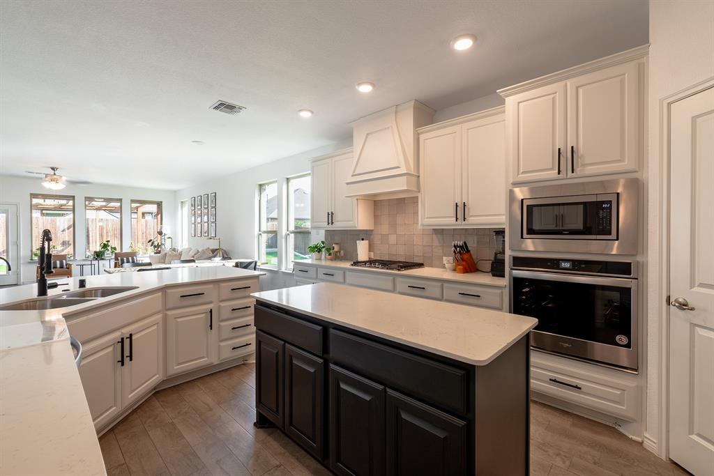 3045 Meredith Lane