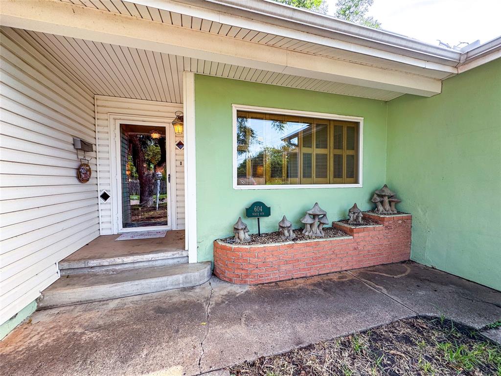 604 N 8th Street