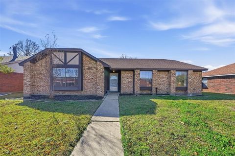 2708 Chisolm Trail Mesquite TX 75150