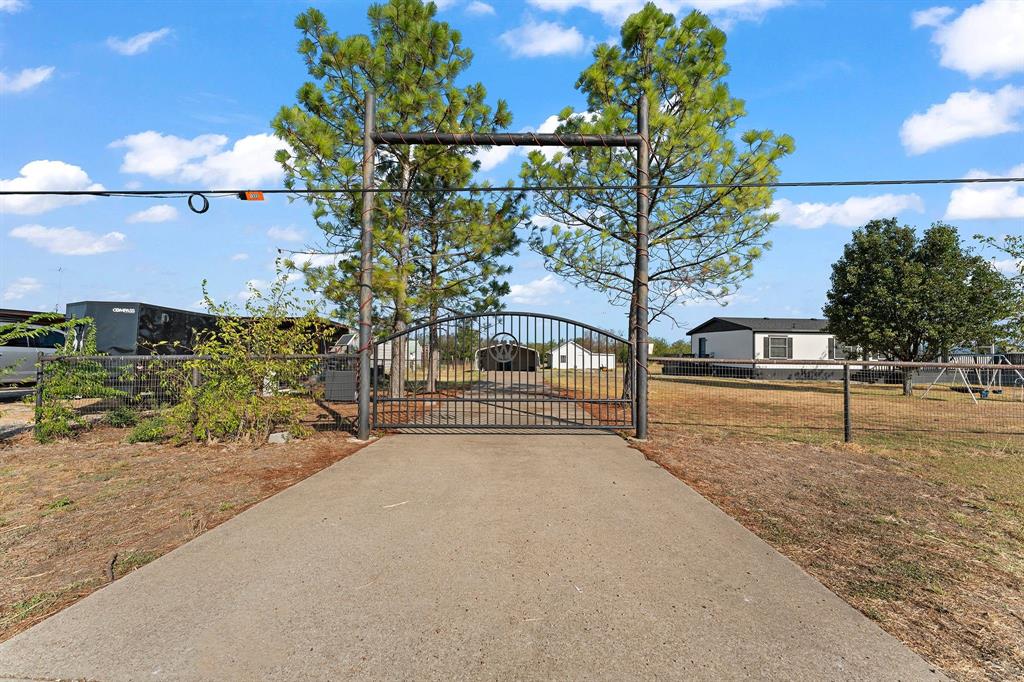 1222 Anglin Way