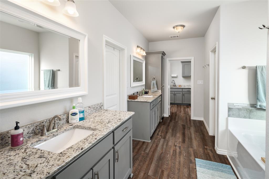 A0672 S L LEONARD, ACRES 2.51 - Residential