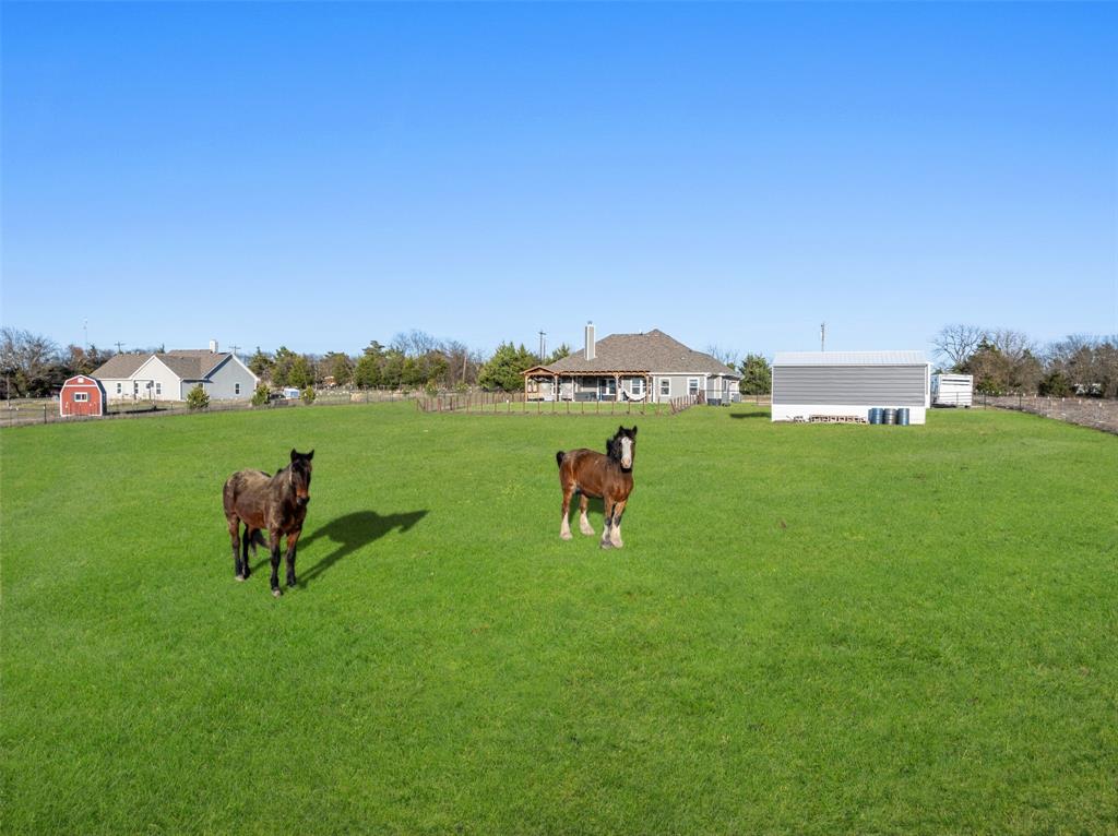 A0672 S L LEONARD, ACRES 2.51 - Residential