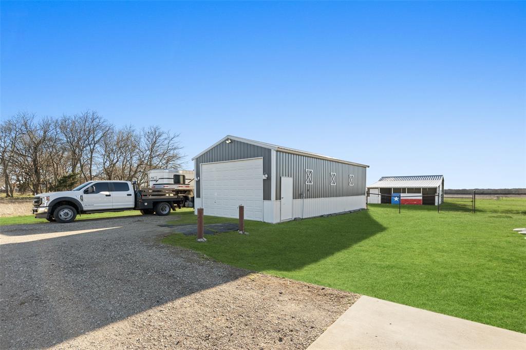 A0672 S L LEONARD, ACRES 2.51 - Residential